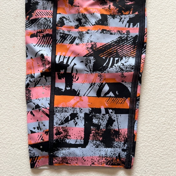 Lululemon Fast and Free Tights - Picture 2 of 8